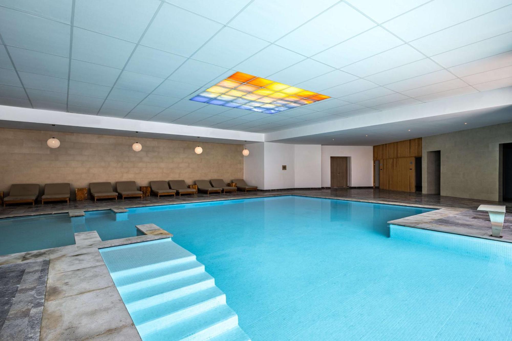 胡塞马丽笙度假村 外观 照片 The swimming pool