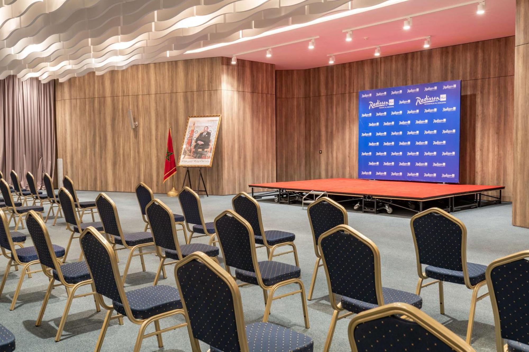 胡塞马丽笙度假村 外观 照片 The press conference room of the Federal Council